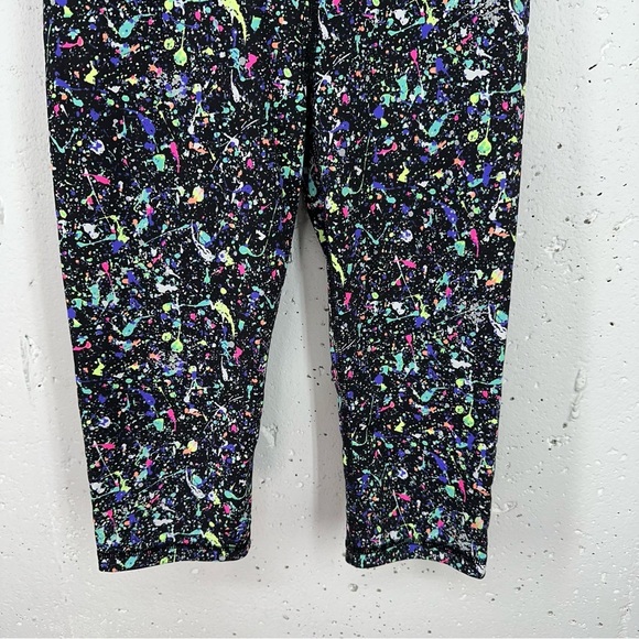 Victoria Secret size Small Knockout Paint Splatter Black Crop Leggings - Picture 3 of 10